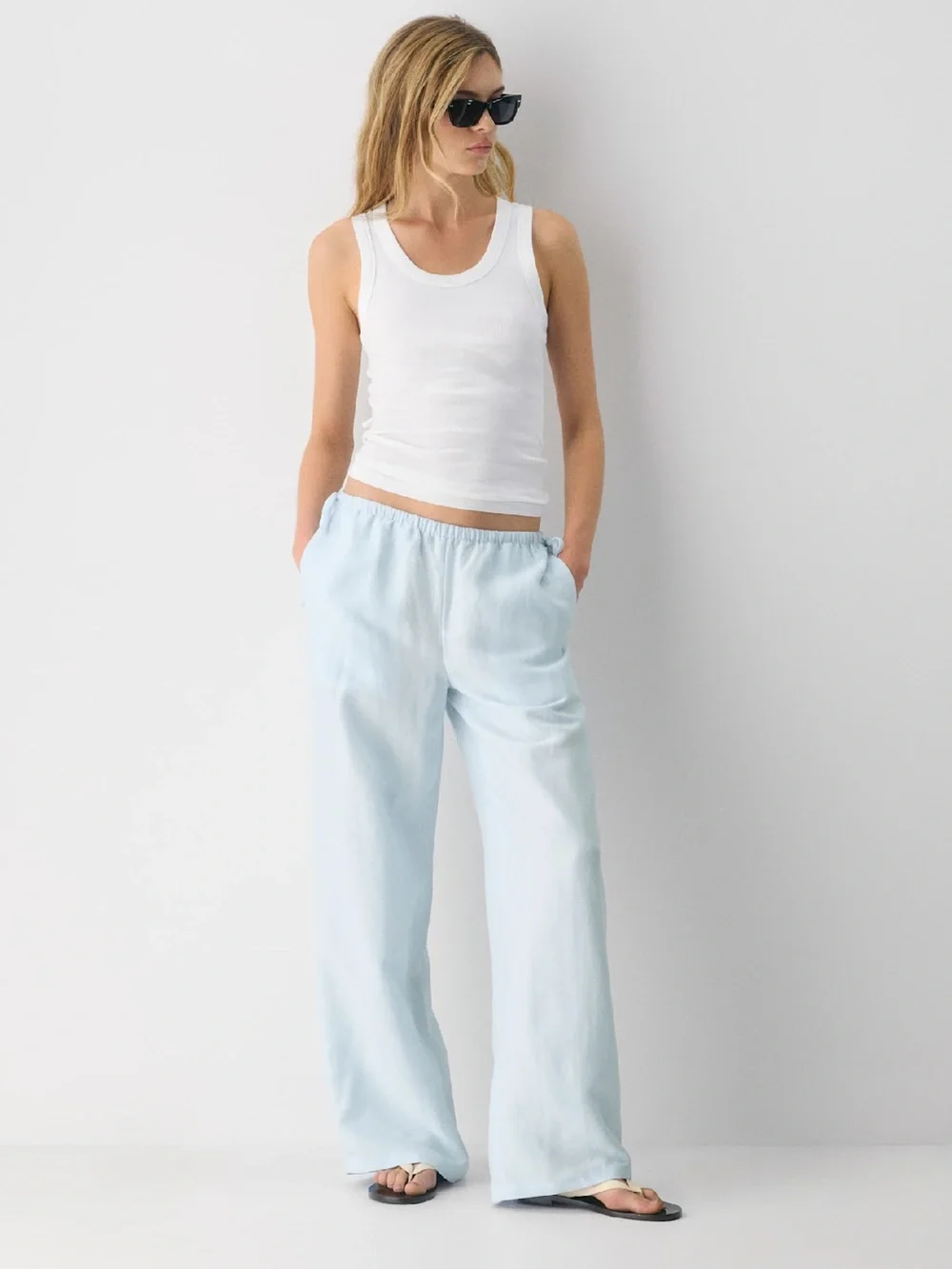 Aritzia be there